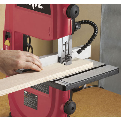 Skil 338601 9 in. Band Saw with Light