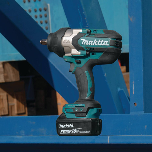 Makita XWT08Z 18V LXT LithiumIon Brushless High Torque 12 in. Square Drive Impact Wrench (Bare