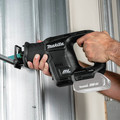Makita XRJ07ZB 18V LXT Lithium-Ion Sub-Compact Brushless Cordless Reciprocating Saw (Tool Only) image number 7