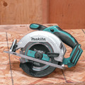 Makita XSS02Z 18V LXT Lithium-Ion 6-1/2 in. Circular Saw (Tool Only) image number 3