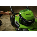 Greenworks 2533602 PRO 80V Brushless Lithium-Ion 21 in. Cordless Self-Propelled Lawn Mower (Tool Only) image number 6