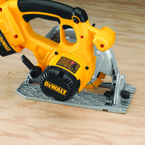 Dewalt DC3902 18V XRP Cordless 612 in. Circular Saw with 2 Batteries