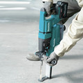 Makita GRH07M1W 40V max XGT Brushless Lithium-Ion 1-1/8 in. Cordless AFT/AWS Capable Accepts SDS-PLUS Bits AVT D-Handle Rotary Hammer Kit with Dust Extractor (4 Ah) image number 10