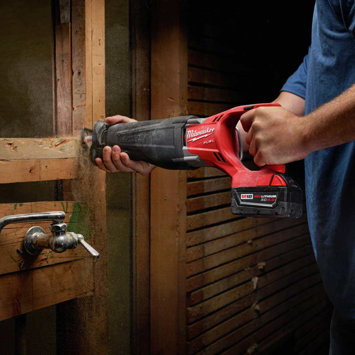 M18 FUEL Lithium-Ion Sawzall Reciprocating Saw provides up to twice the run-time of competitive saws