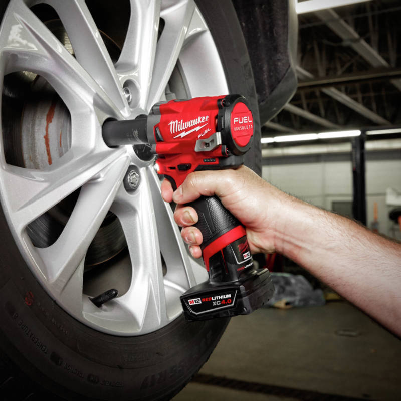 M18 FUEL Stubby Impact Wrench delivers up to 250 ft-lbs. nut-busting torque